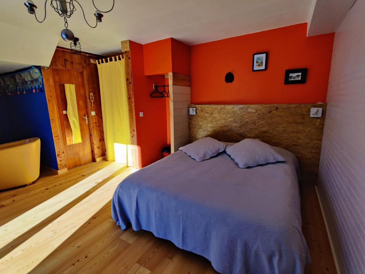 Chalet Ailleurs Appartement A Molines En Queyras Экстерьер фото